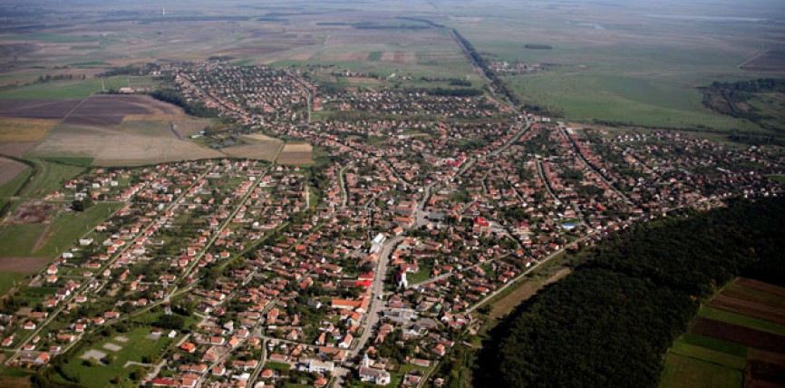 Tiszacsege látképe