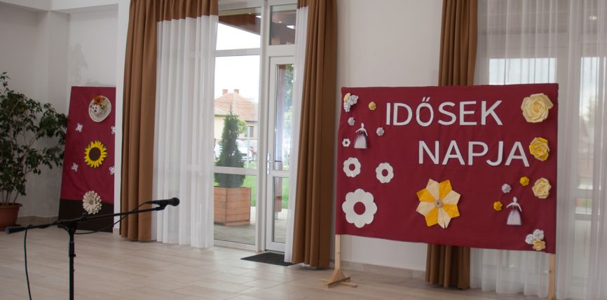 Idősek Napja – Ünnepi műsor és köszöntő
